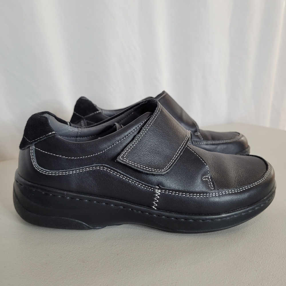 Propet Black Athletic Shoes for Women